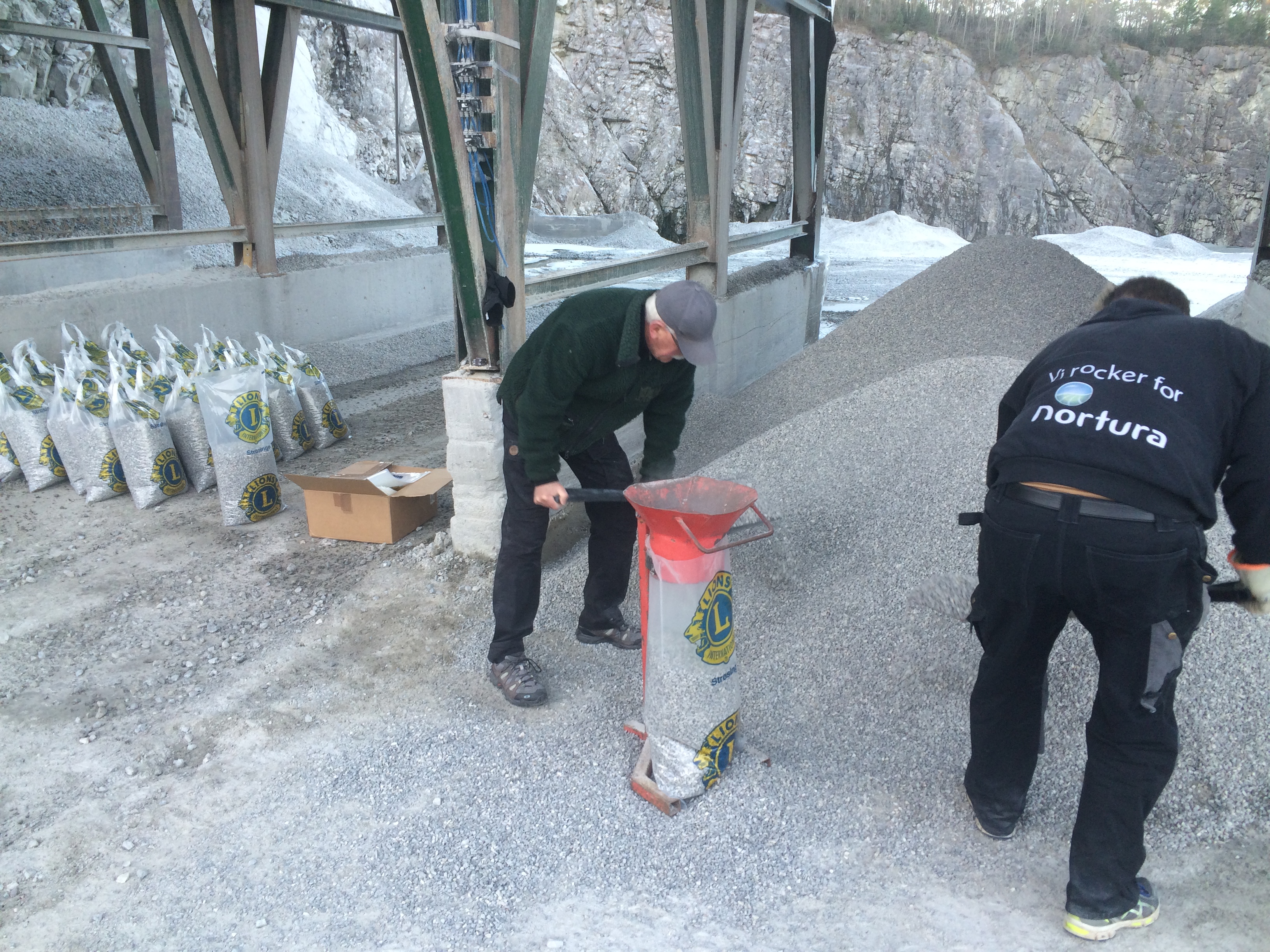 Artikkelbilde til artikkelen Da er vi i gang med Strøsand aktivitet